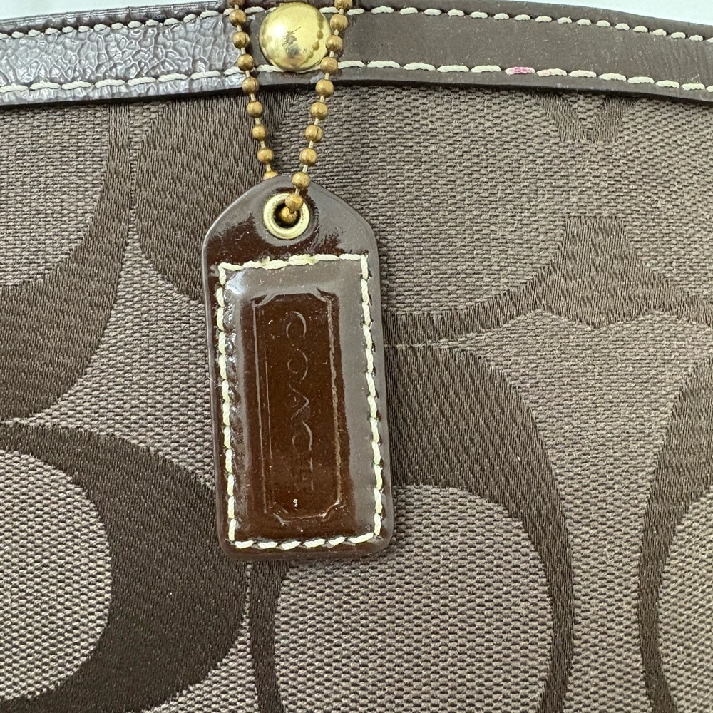 Coach 10125 Vintage Reversible Tote Brown and Cream Pre Owned Rare - Picture 14 of 16